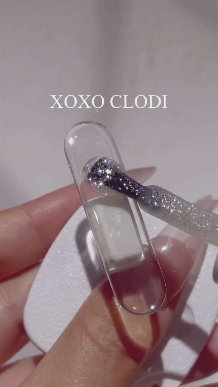 【CLODI】(Delayed delivery) XOXO Reflective Glitter Gel 10-piece set